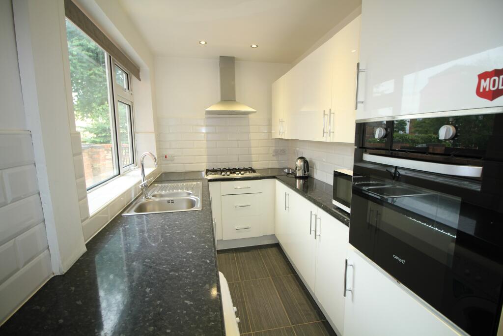 Main image of property: Tudor Grove, Nottingham, NG1