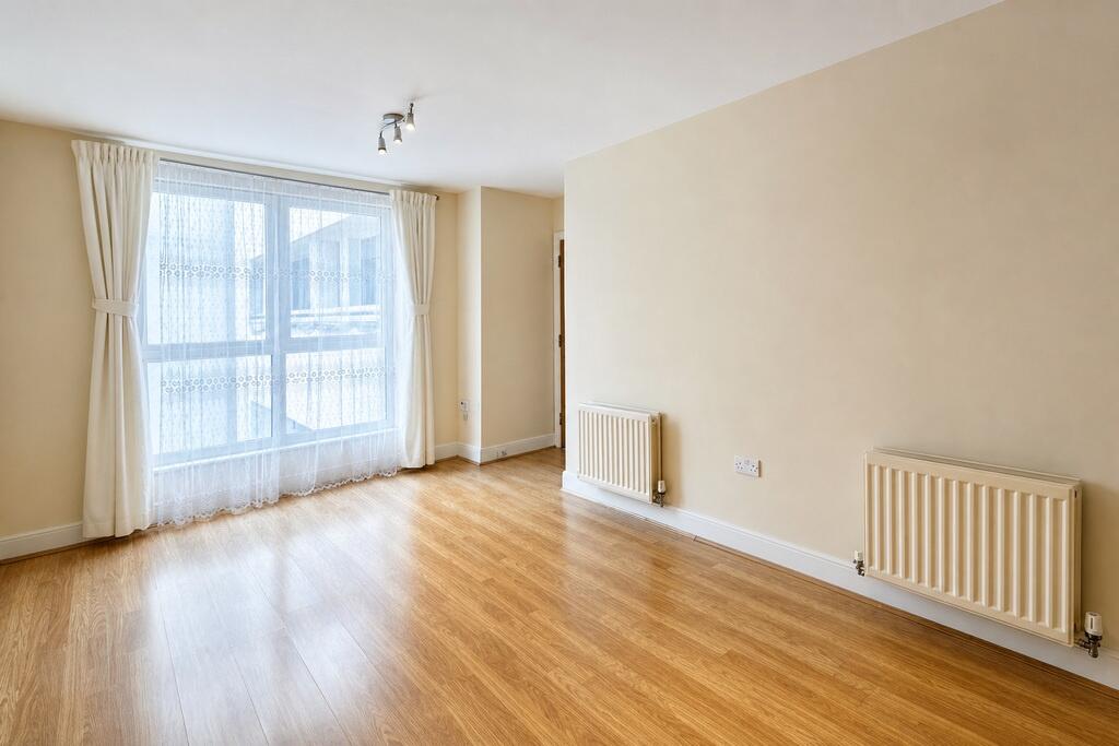Main image of property: London Road, Croydon, CR0