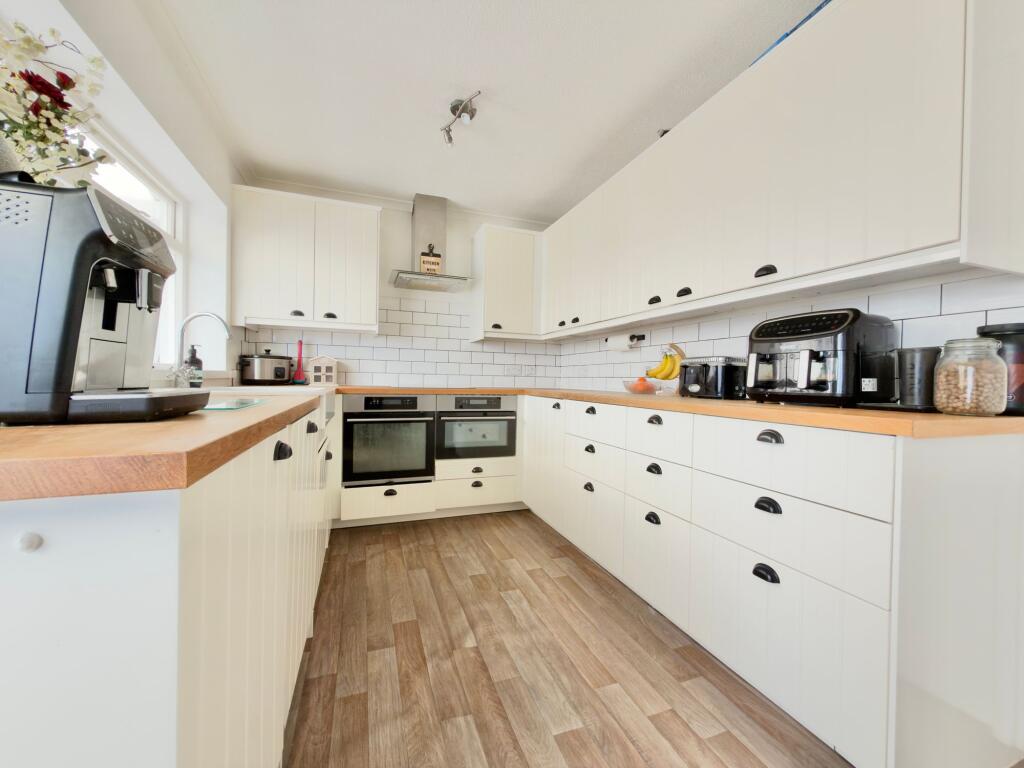 House in Southampton - View 4