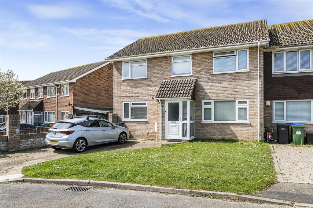 4-bed house on Stanley Road, Peacehaven, £385,000
