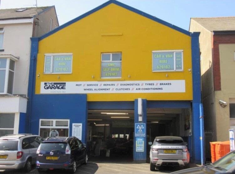 Studio parking on 98-100 Dickson Road, Blackpool, FY1 2BU, £149,000