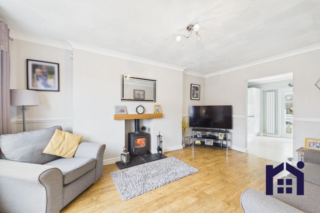 Cedar Avenue, Euxton, PR7 photo 2
