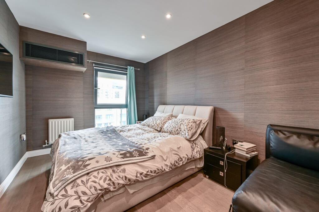 Apartment in London - View 4
