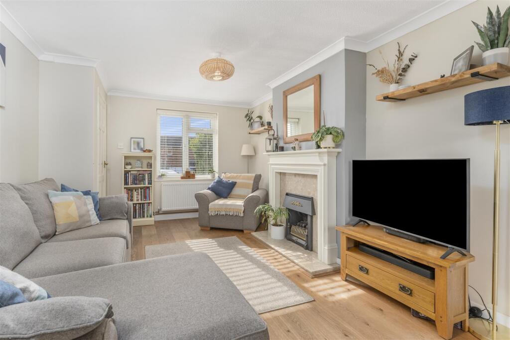 Kensington Close, Kings Sutton photo 2