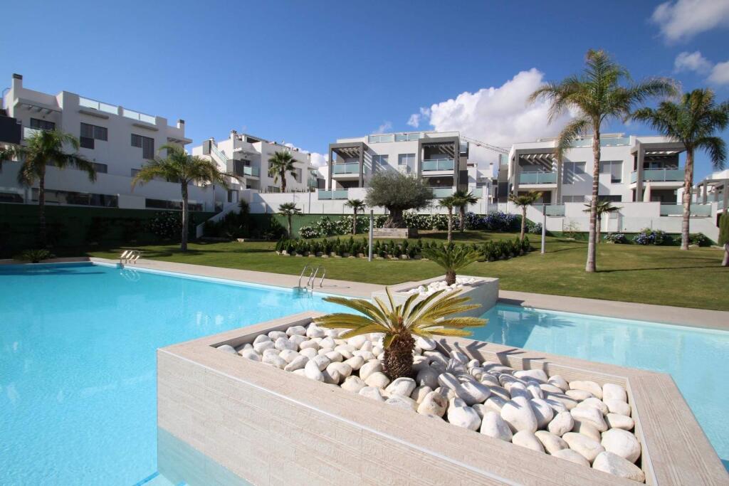 Main image of property: Valencia, Alicante, Villamartin