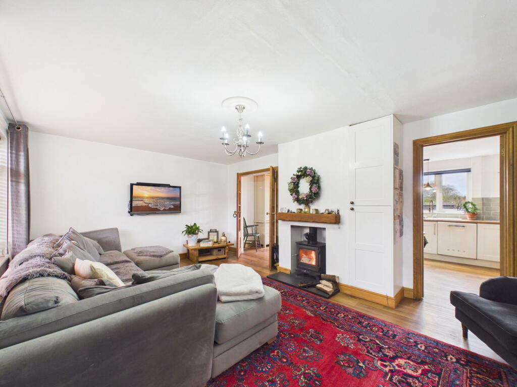 Shepherds Close, Hurley, Maidenhead, SL6 photo 3