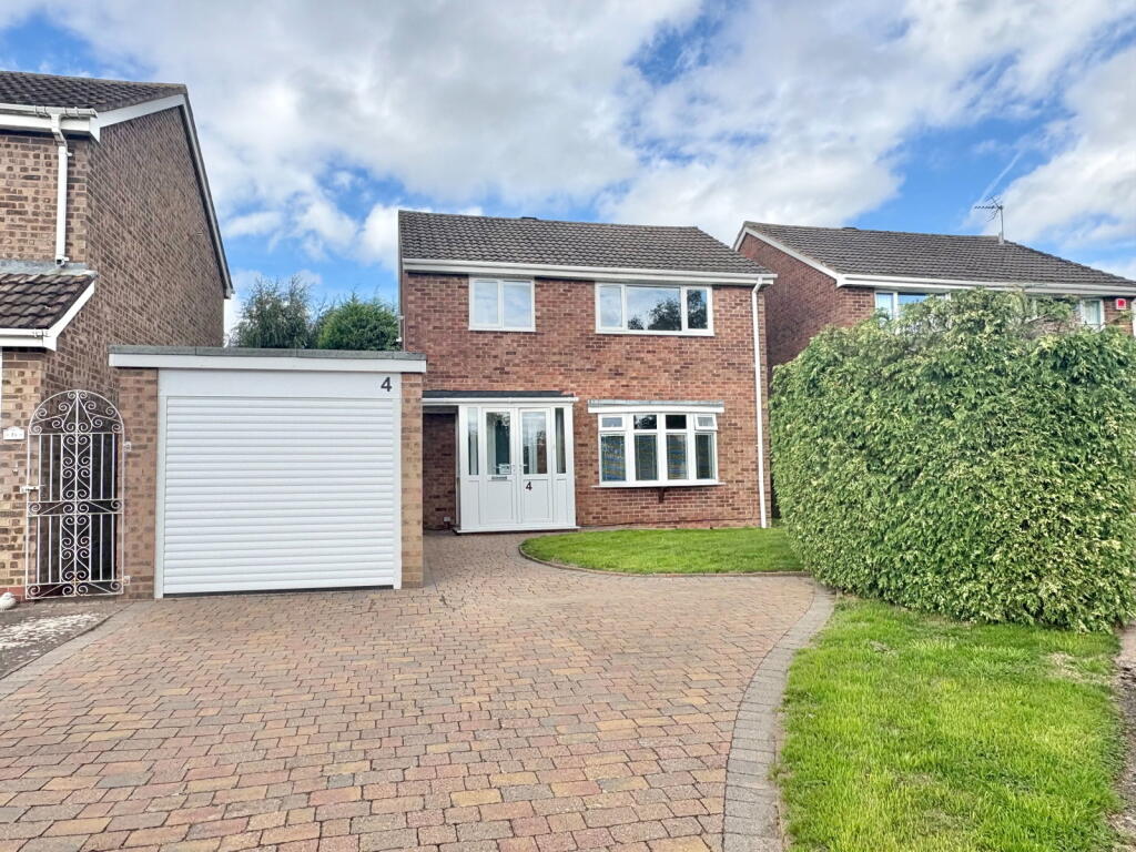 Main image of property: Ashlands Close, Tamworth, B79 8TR