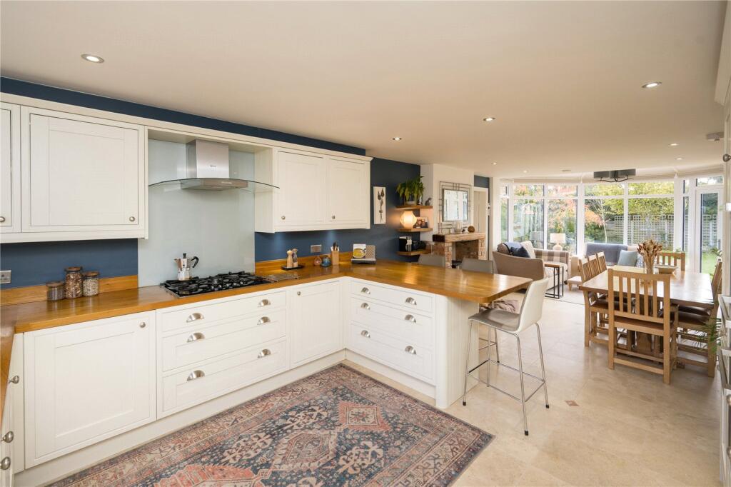 Holt Lane, Adel, Leeds, LS16 photo 4