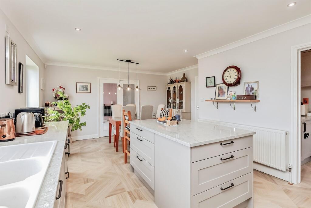 House in Clopton - View 5