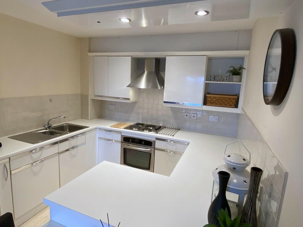 Apartment in Northampton - View 5