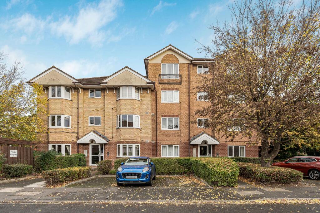 Main image of property: Varsity Drive, Twickenham, TW1