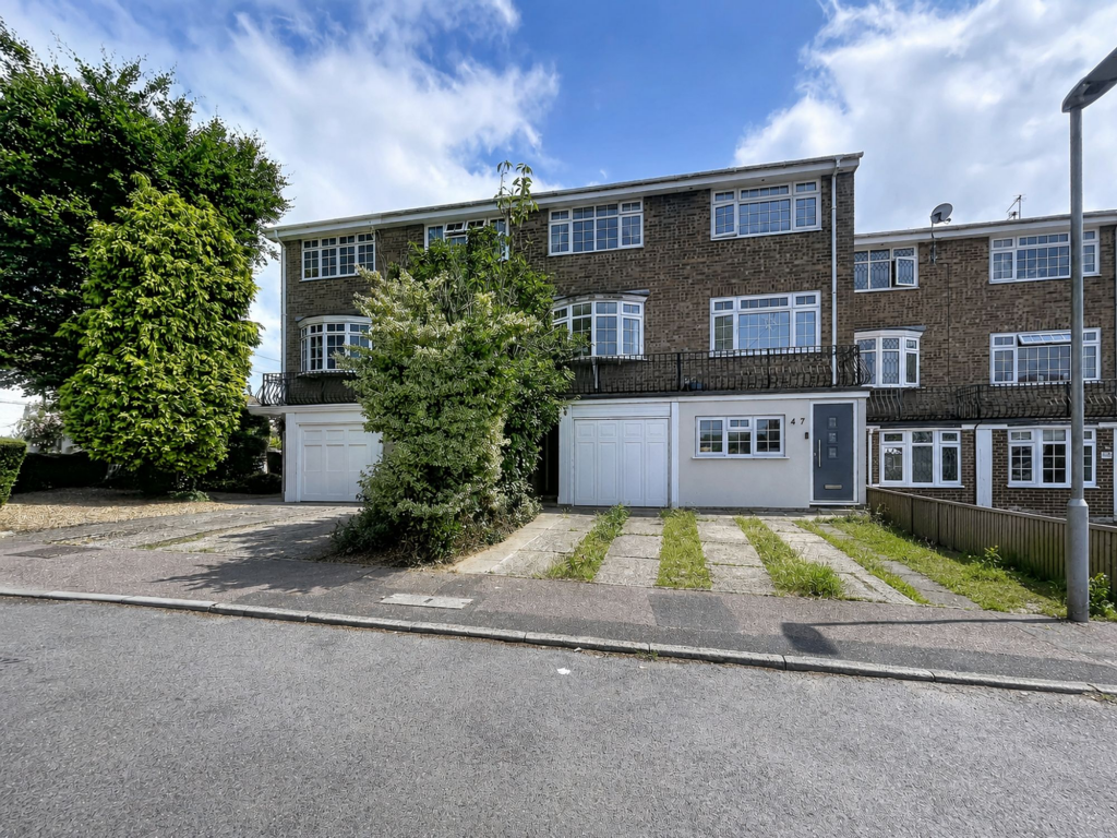 Main image of property: Lakeside, Snodland, ME6