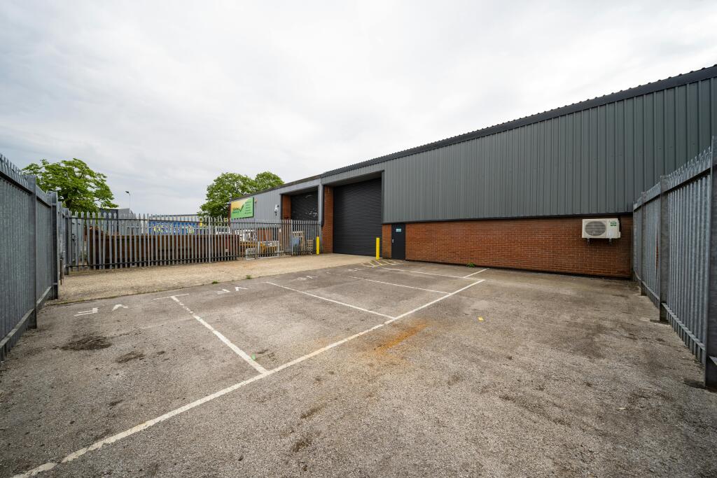 Unit B1 Hambridge Road 19.jpg