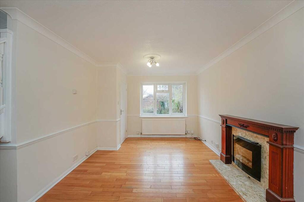 Inglewood Close, Hornchurch, Hornchurch photo 3