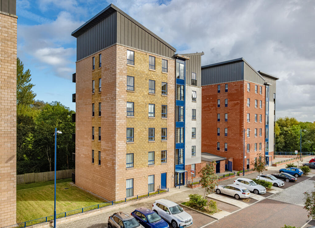 Main image of property: Flat 0/2, 65 Richmond Park Terrace, Glasgow, G5