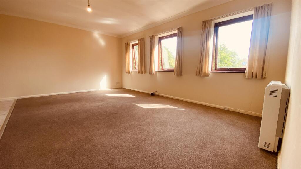 Apartment in East Cambridgeshire, Littleport - View 2