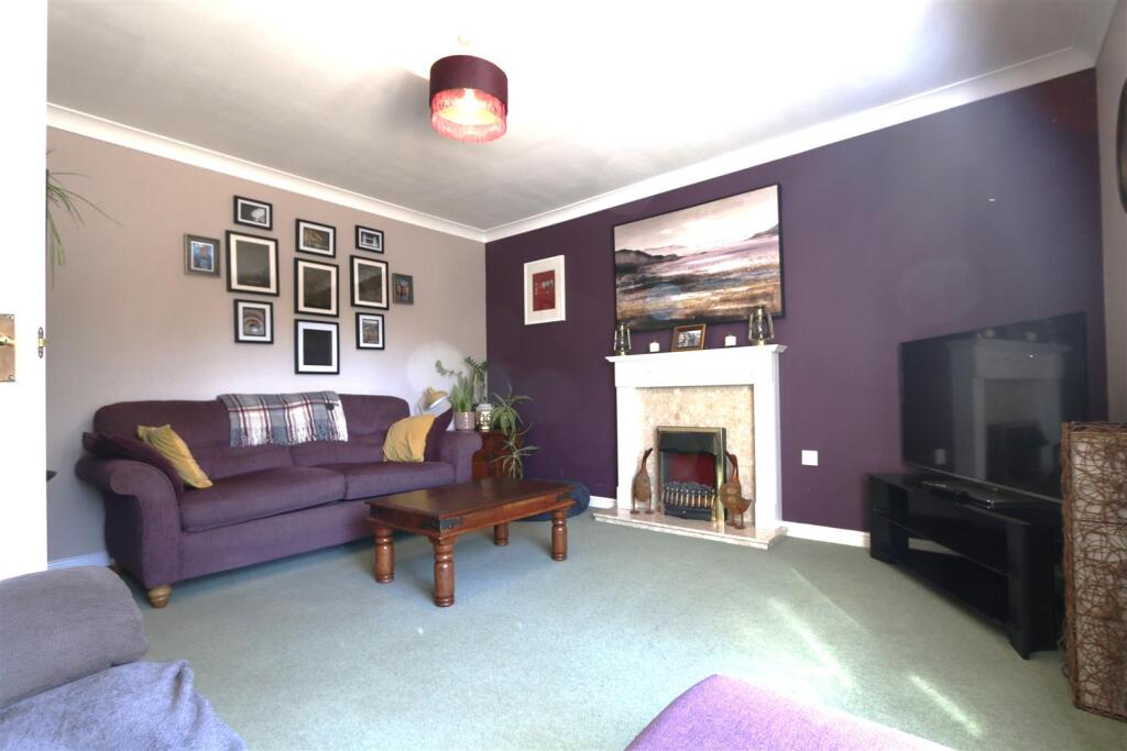 Brooke Grove, Ely photo 3