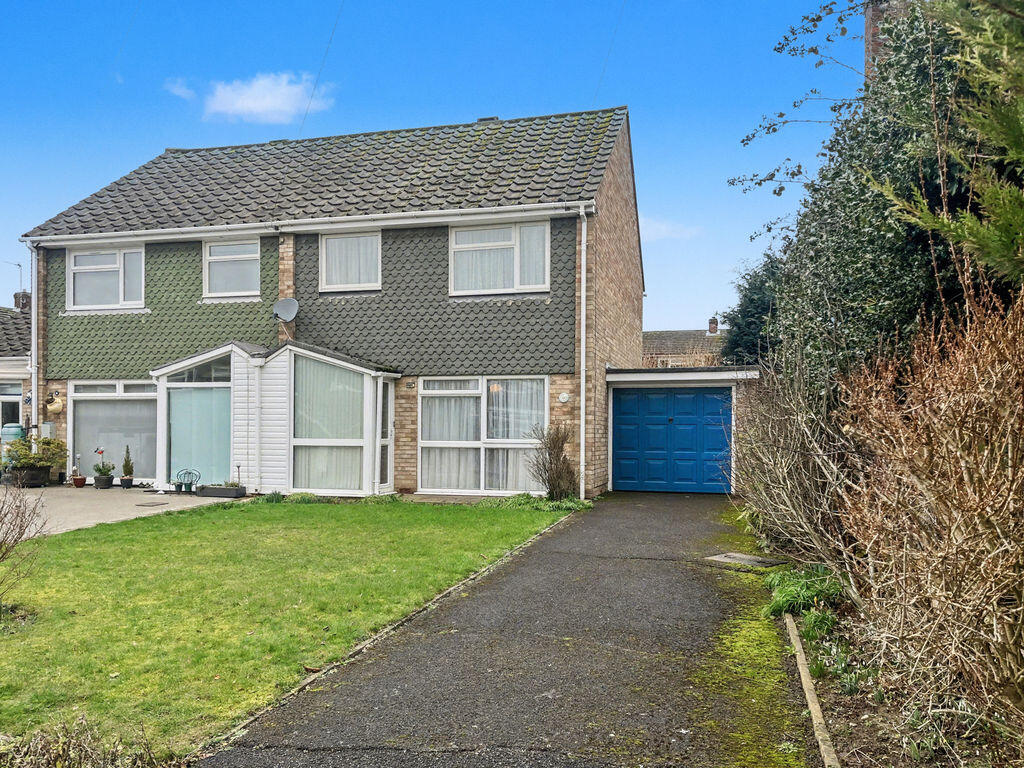 Main image of property: Fox Road, Holmer Green - Open Plan Layout