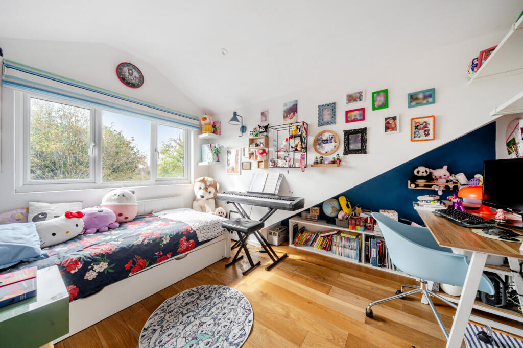 House in London, Merton Park - View 4