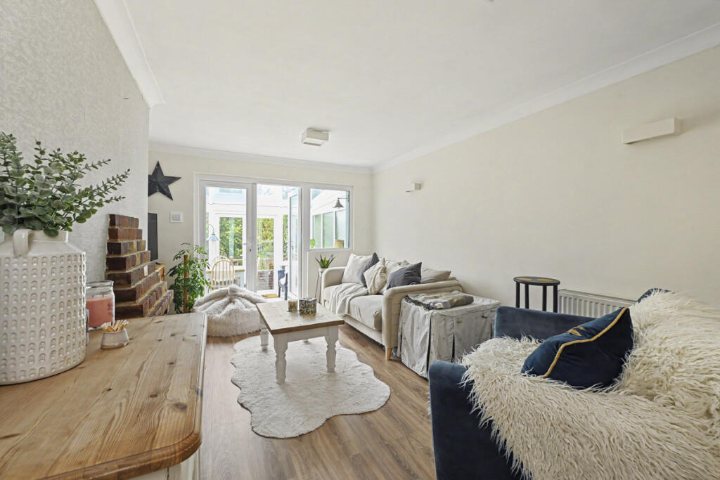 House in Lye Green, Hilltop, Chesham - View 4