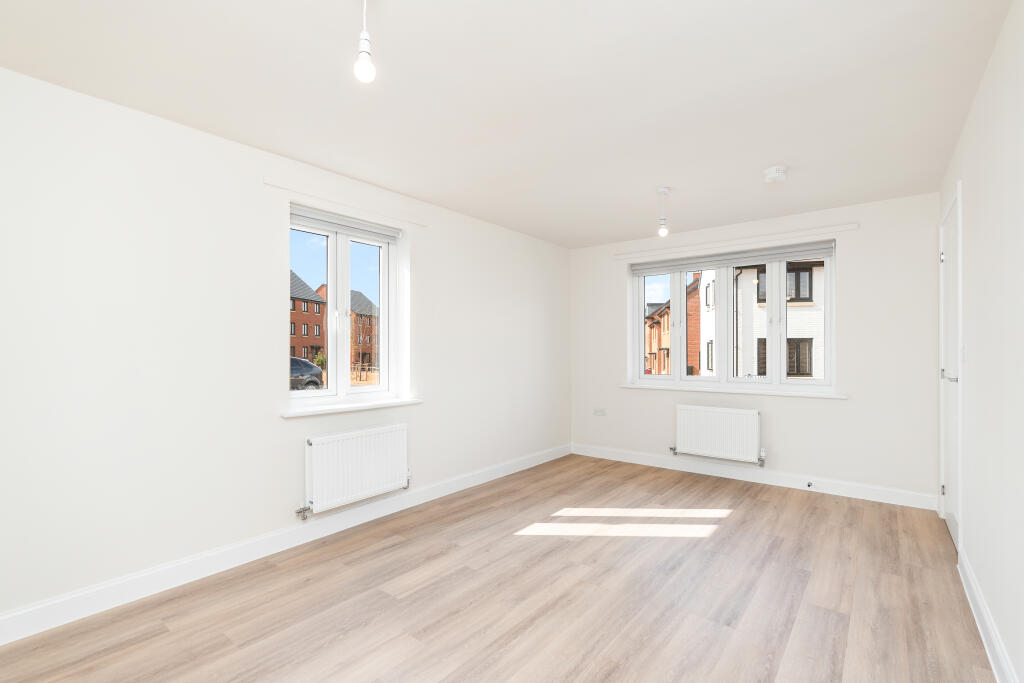 House in Northampton - View 3