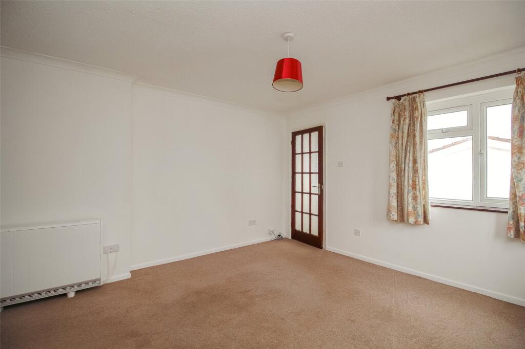 Kingsley Park, Westward Ho, Bideford, Devon, EX39 photo 4