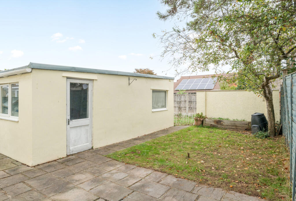 Bradville Gardens, Long Ashton, Bristol, North Somerset, BS41 photo 3
