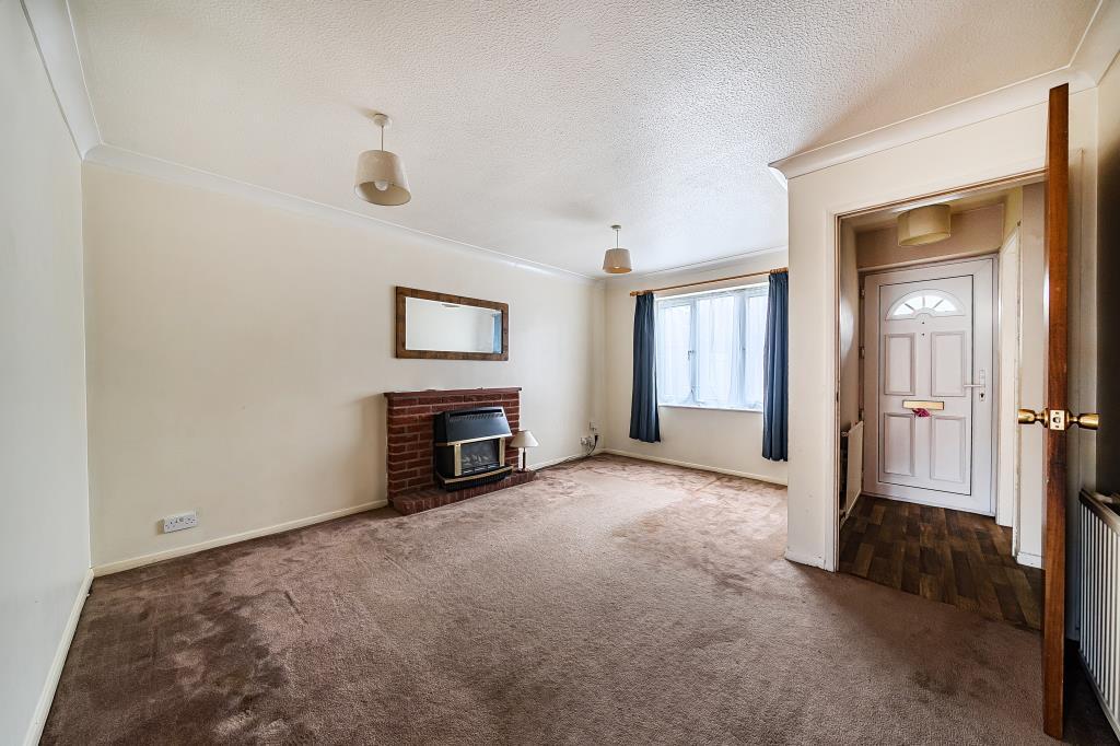 Longbridge Road, Thatcham, RG19 photo 3