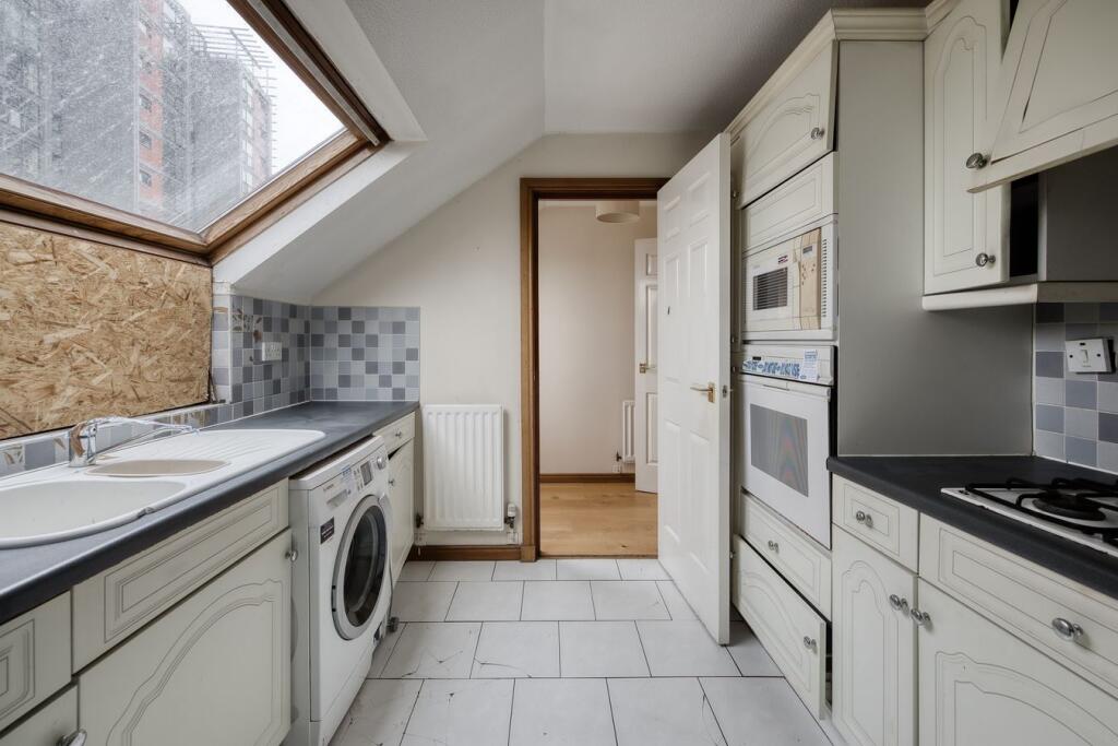 Apartment in Glasgow - View 3