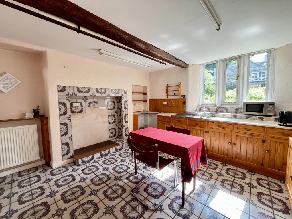 House in Darlington, North Yorkshire - More