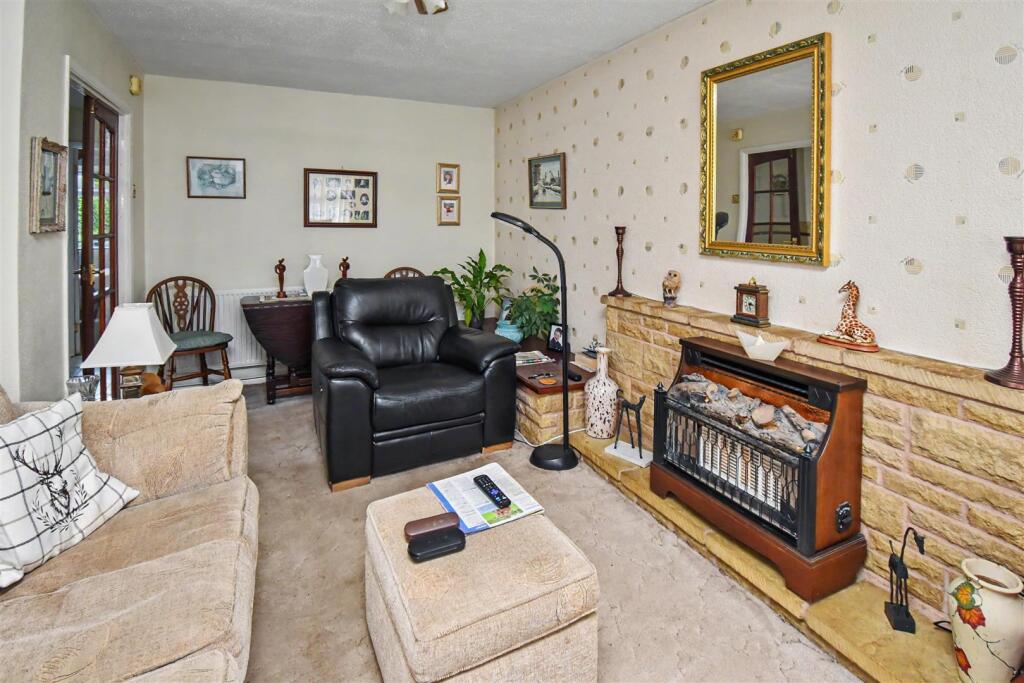 House in Northampton, North Northamptonshire - View 4