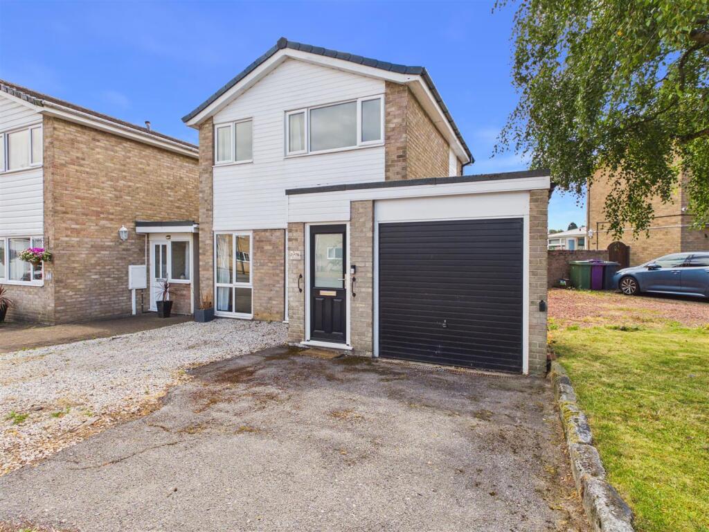 Main image of property: Coniston Road, Dronfield Woodhouse, Dronfield