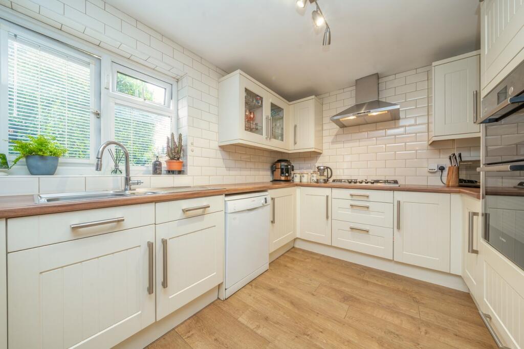 House in Spelthorne, Surrey - View 3