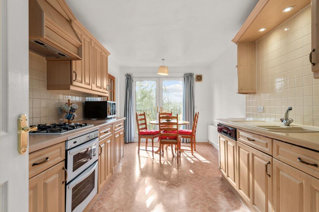 Apartment in Stirling - More