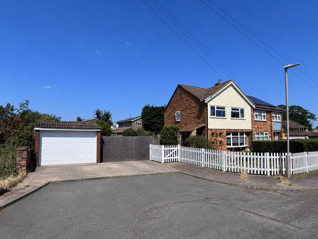 Main image of property: Dorothy Gardens, Benfleet, SS7