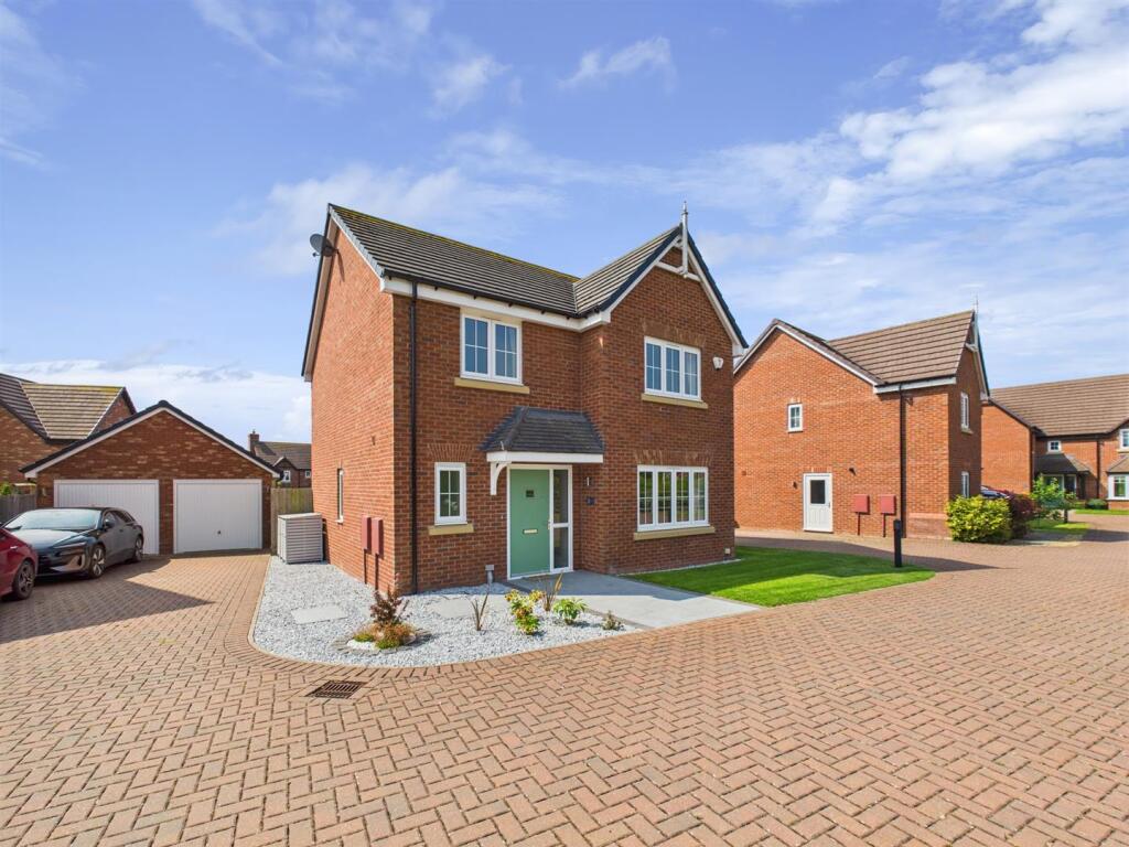 4-bed house on Pavilion Way, Bomere Heath, Shrewsbury, £395,000