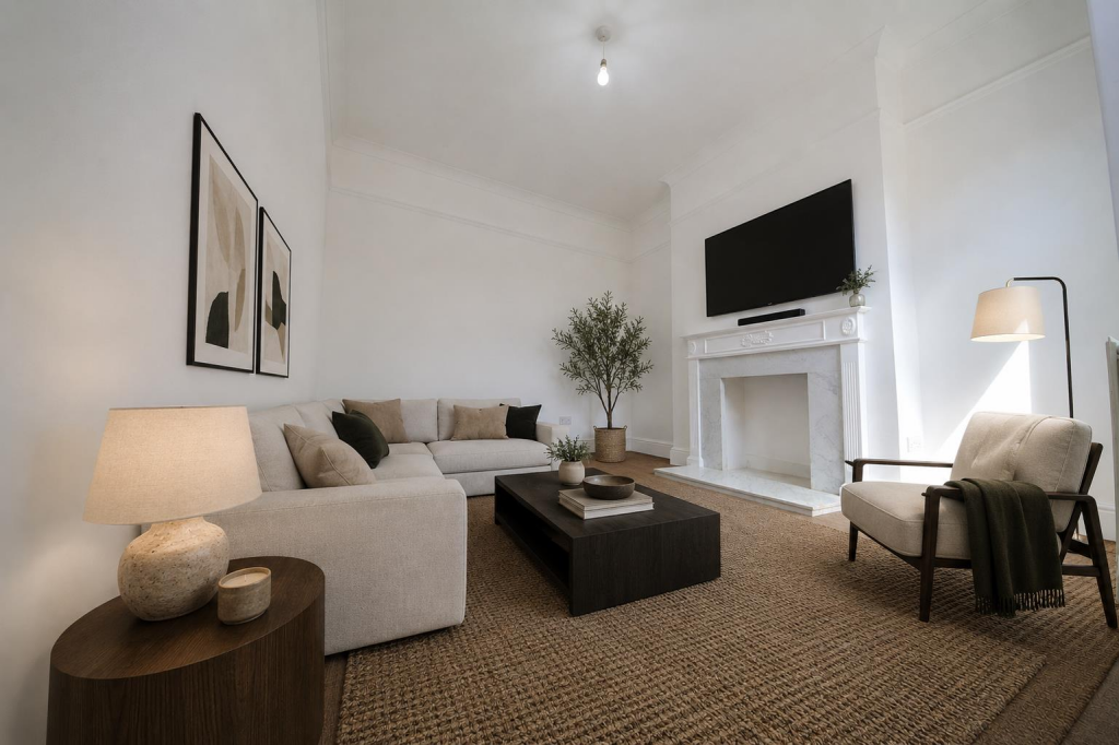 Main image of property: Park Hall Road, London, N2