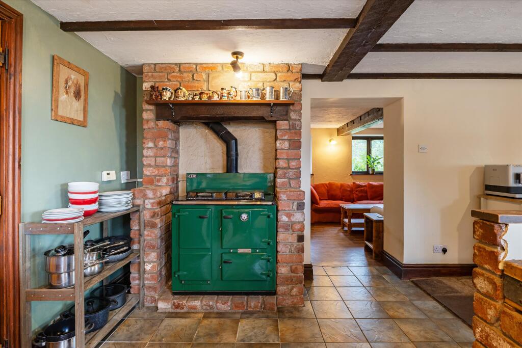 House in Llanishen, Trellech United - More