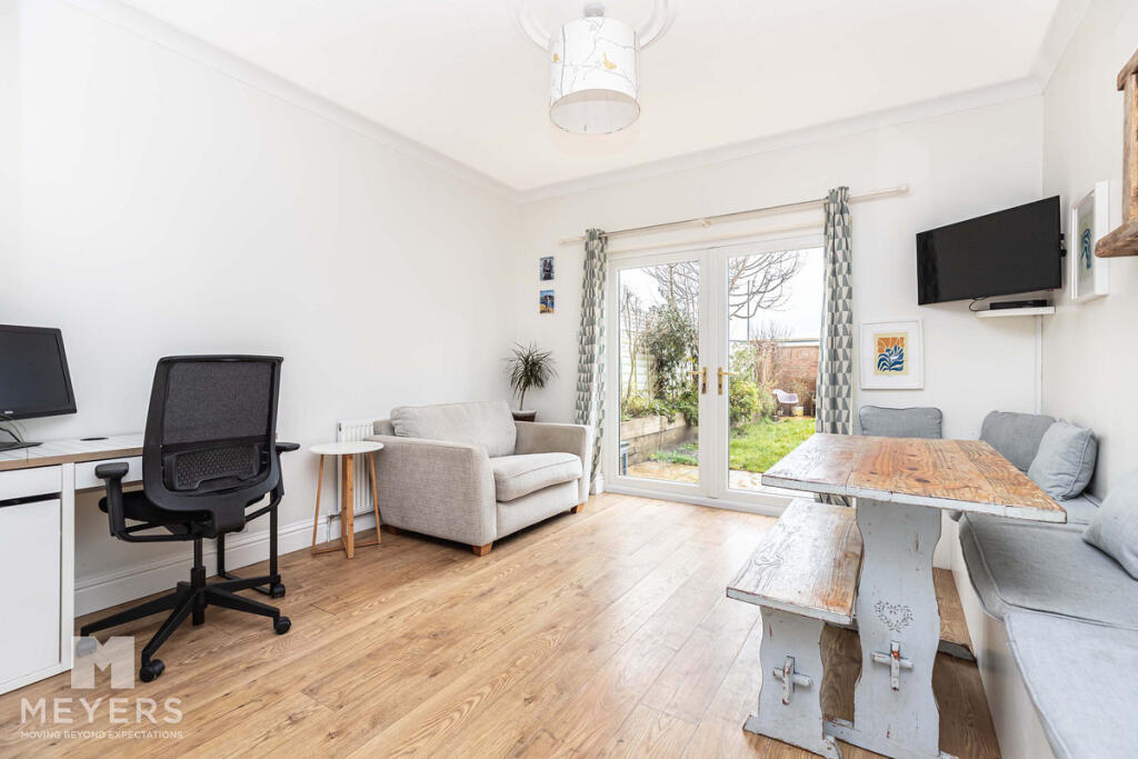 House in Christchurch, Pokesdown, Bournemouth - View 2