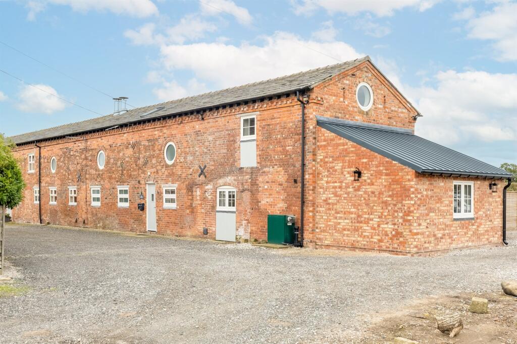 Main image of property: Daisy Bank Farm, Top Farm Lane, Winsford Road, Cholmondeston