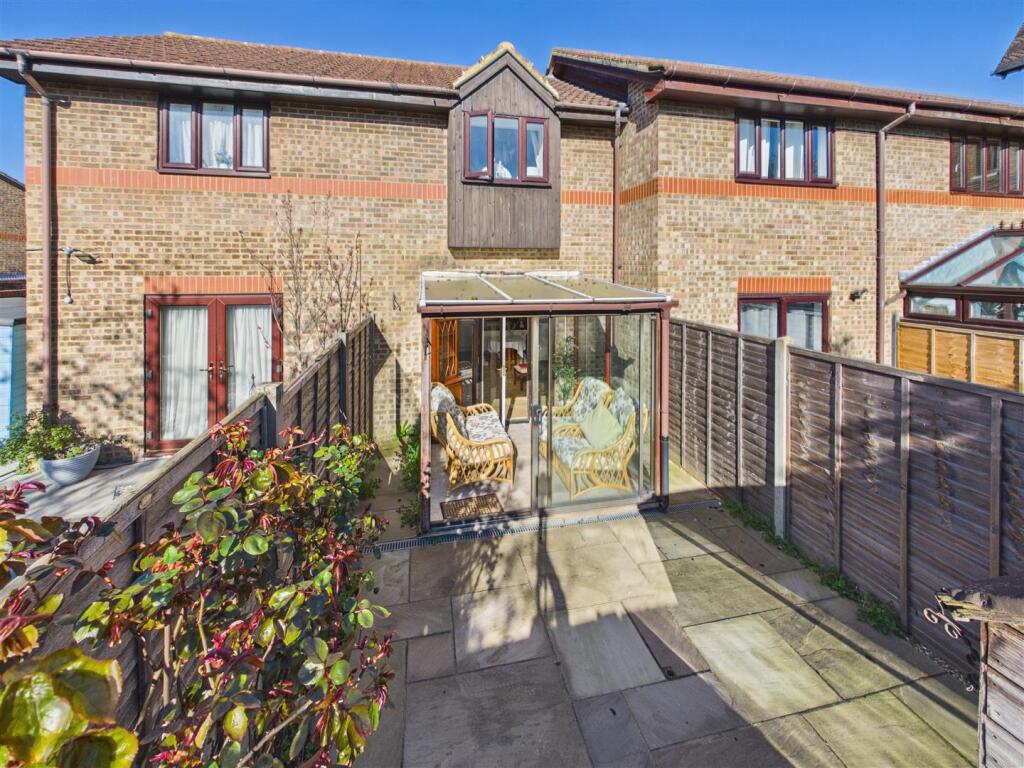 Audley Firs, Hersham, Walton-On-Thames - View 5