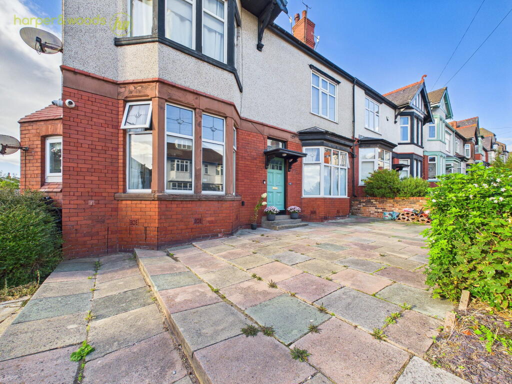 Apartment in Chester - More