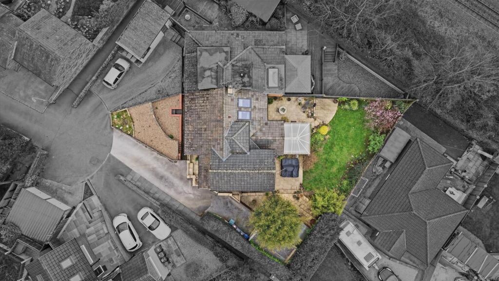 Additional image 51 of Hawthorn Crescent, Baildon, Shipley