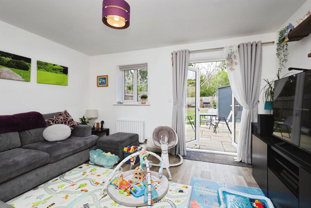 House in Hailsham - More