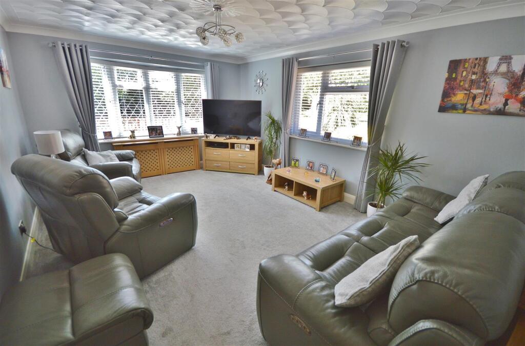London Road, Great Clacton, Essex photo 4