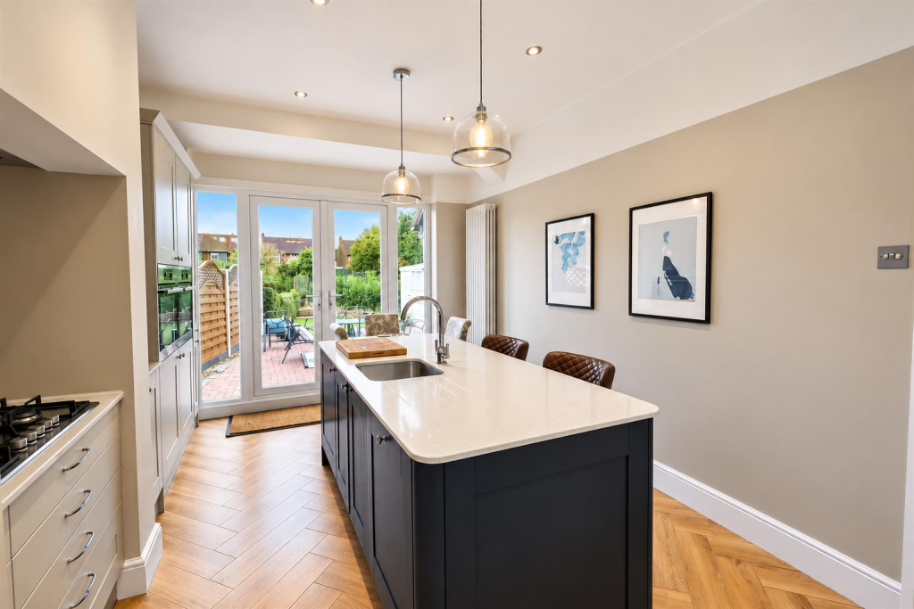 House in Hull, Anlaby Park - View 5