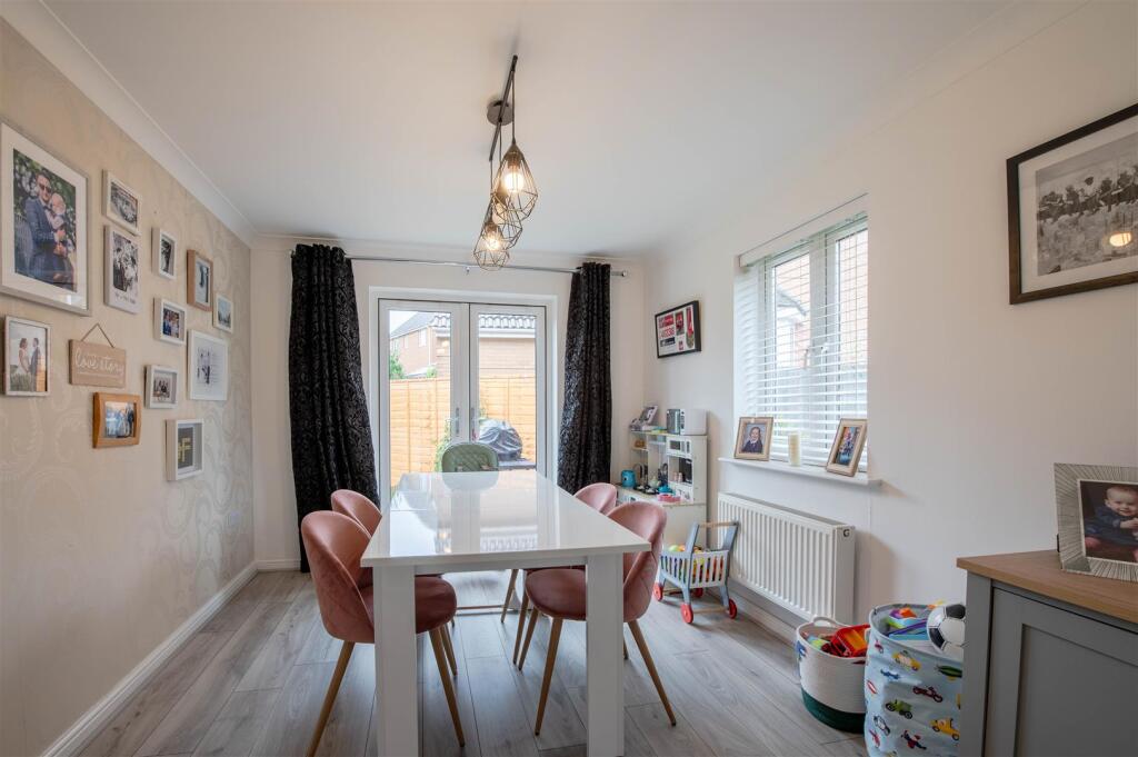 House in Rushden, North Northamptonshire - View 3