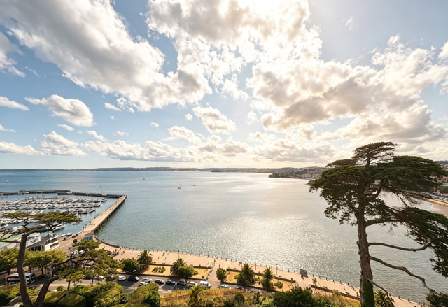 Main image of property: Bay Fort Mansions   Torquay