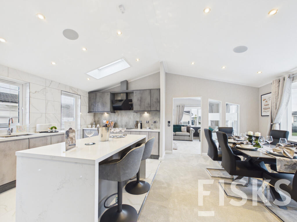 House in Southend-on-Sea - View 4