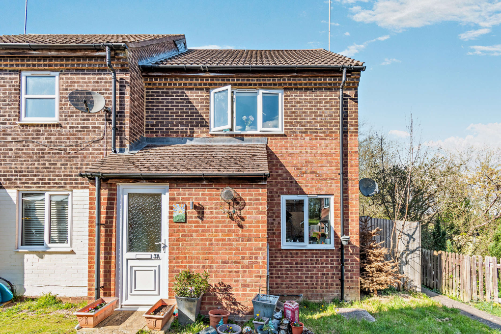 Main image of property: Japonica Walk, Banbury, Oxfordshire